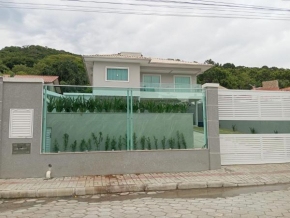 Casa 3 quartos praia de Bombas